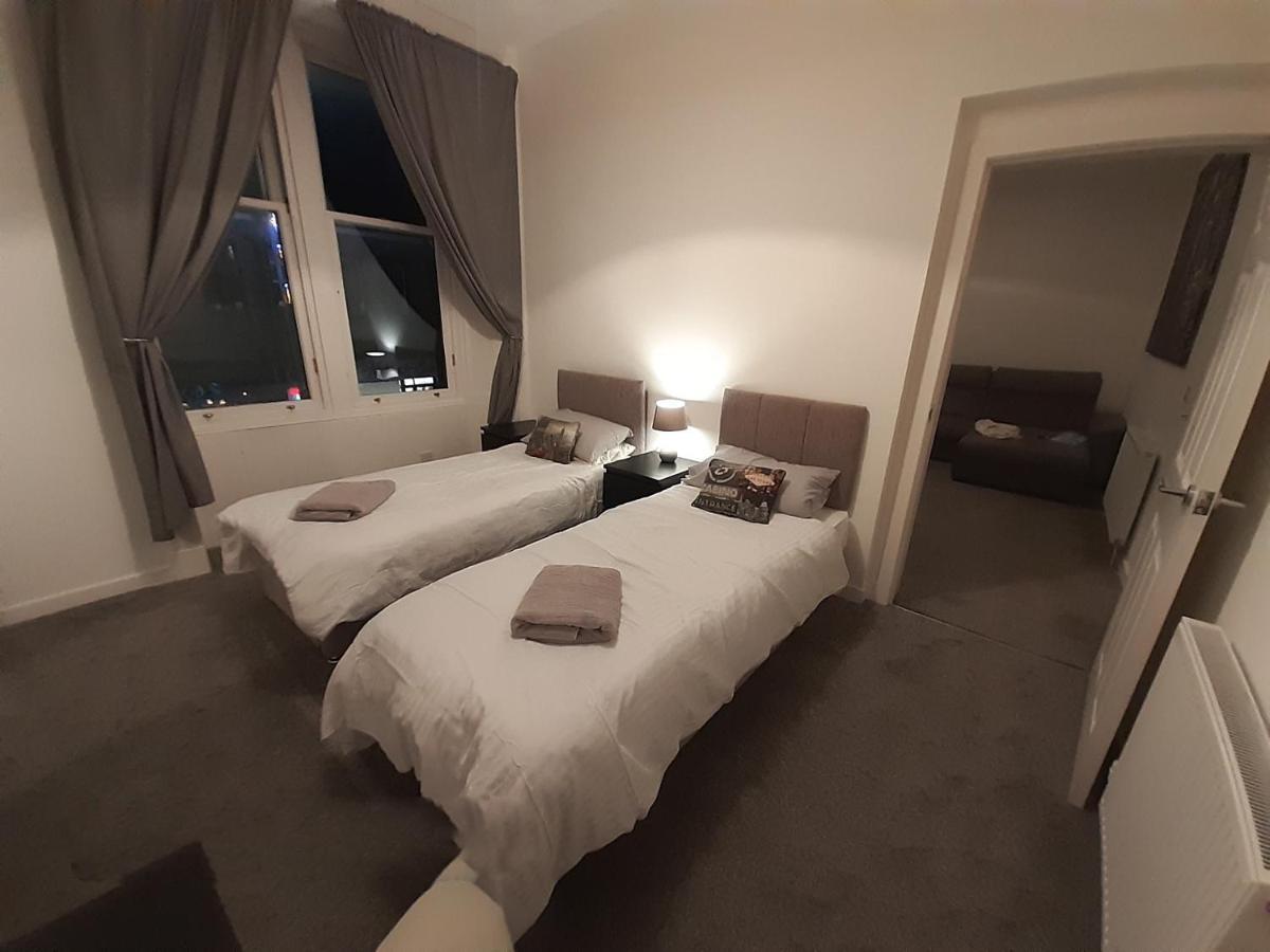 Appartamento Carvetii - Edward House A - 2 Dbl Bed 1St Floor Flat Dunfermline Esterno foto